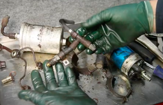 1977 To 1980 Mercedes Fuel Injection Delivery System Overhaul On The 