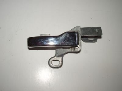 123 Inside RH chrome door pull