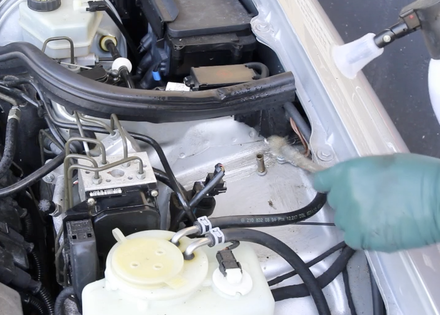 Cleaning and Detailing a Mercedes Engine Compartment- On Demand Video Instruction