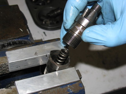 Rebuilding Diesel Injector Nozzles 