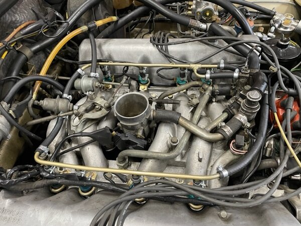 1970 to 1975 D-Jetronic V8 Engine Compartment Premium Fuel