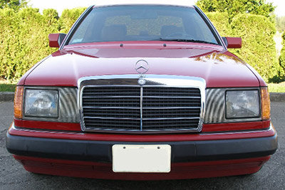 front grille rubber trim Mercedes Benz W201 New. 