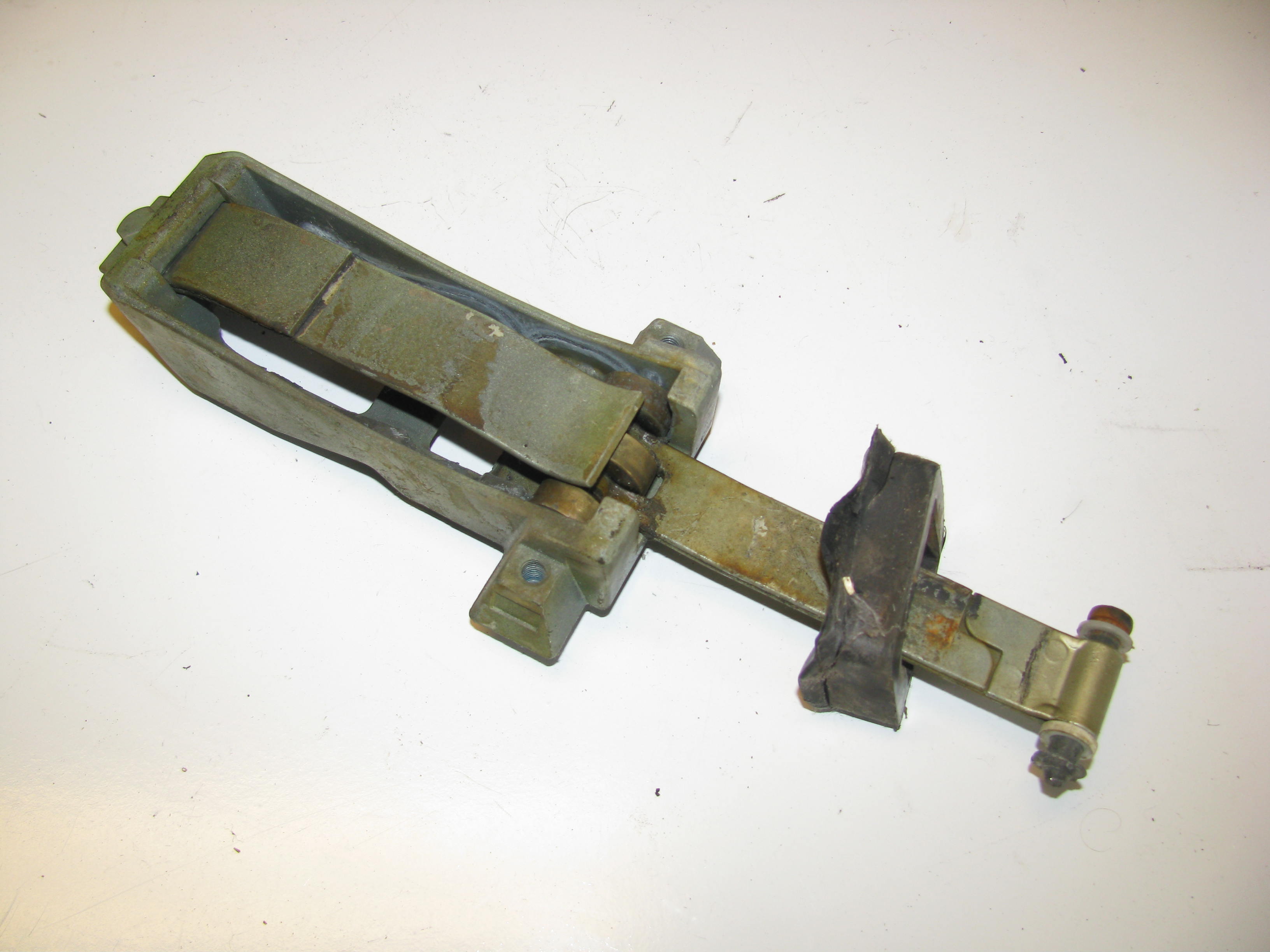 NEW MERCEDES SPRINTER W906 / VW Crafter Van Rear Door Catch Lock (Upper