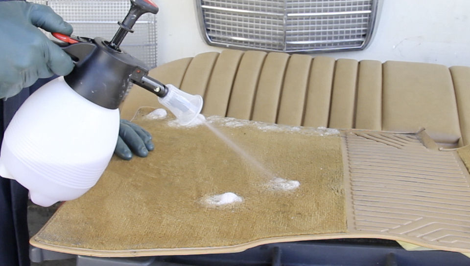 Detailing the Interior of an Older Mercedes Benz by Kent Bergsma