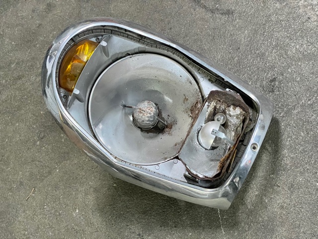 W111 W108 W109 European Headlight for Parts - Used | Product |  MercedesSource.com