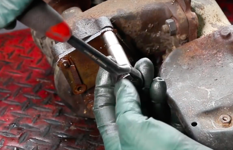 Kent's Secret Weapon in the Fight Against Removing Rusty Nuts and Bolts ...