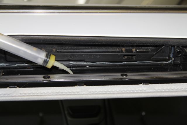 Mercedes sunroof lubrication paste #5