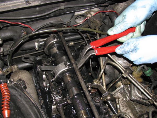 Adjusting mercedes diesel valves #5
