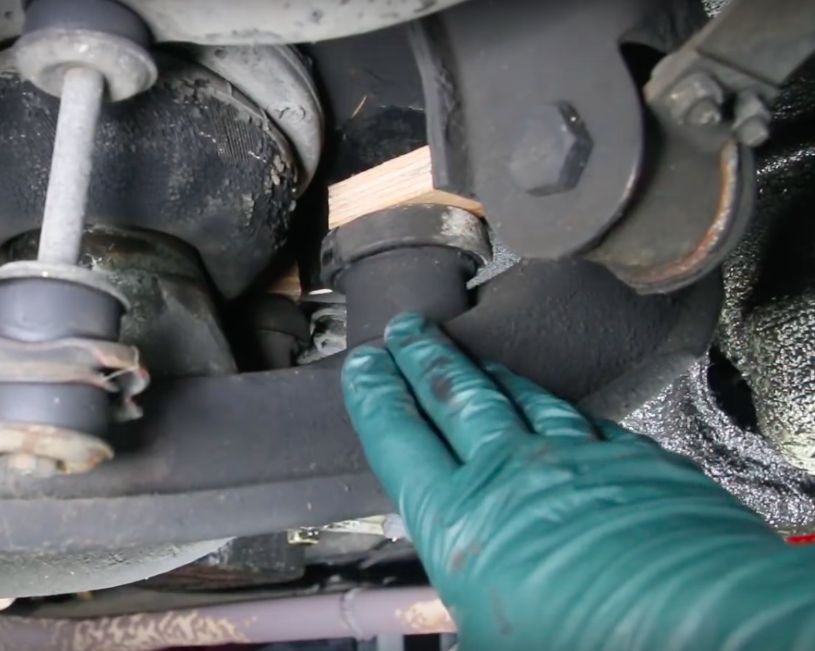Have An Air Suspension Leak? Here's How to Make Your Own Emergency Block! Suspension Problem
