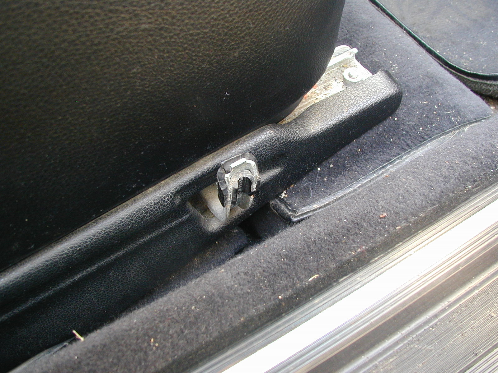 Broken Manual Seat Adjustment Pull Handle Interior Problem